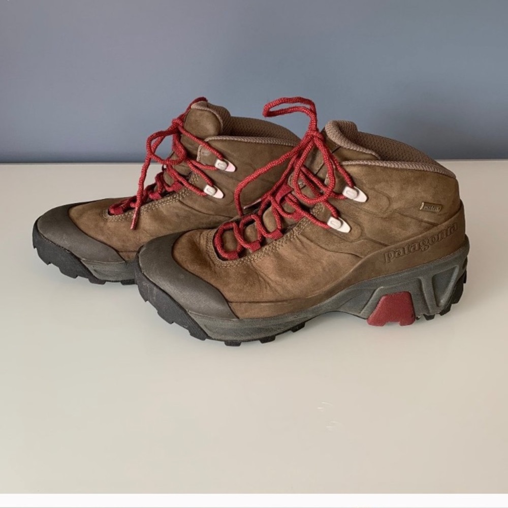 Patagonia Brown and Red Lace Up Boots